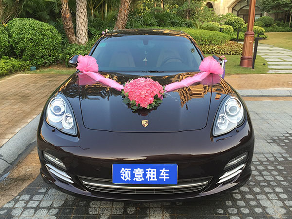 保時(shí)捷 帕拉梅拉 4座婚禮花車